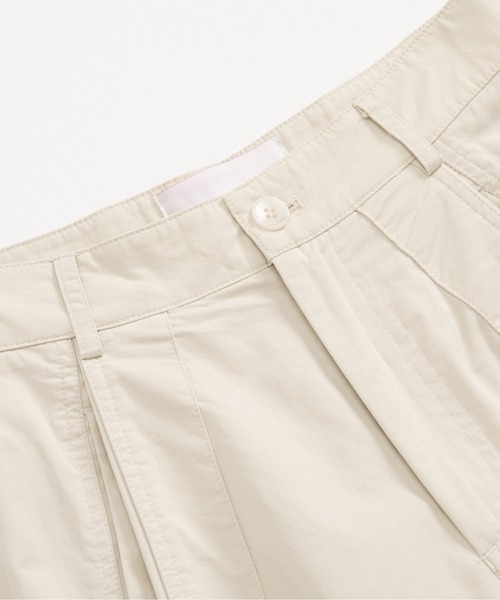 les fees love filles(レフェラブフィユ)の「Sculpted Tailored Trousers(その他パンツ・レディース・ブラック/アイボリー・FREE)」の5枚目の写真