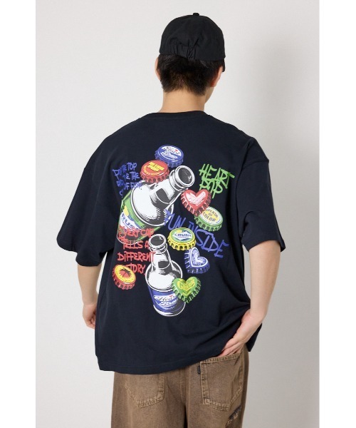 RODEO CROWNS WIDE BOWL(ロデオクラウンズワイドボウル)の「POP CAPS Tシャツ(Tシャツ/カットソー・メンズ・ホワイト/ブラック/ライトブルー・MEDIUM/LARGE)」の2枚目の写真