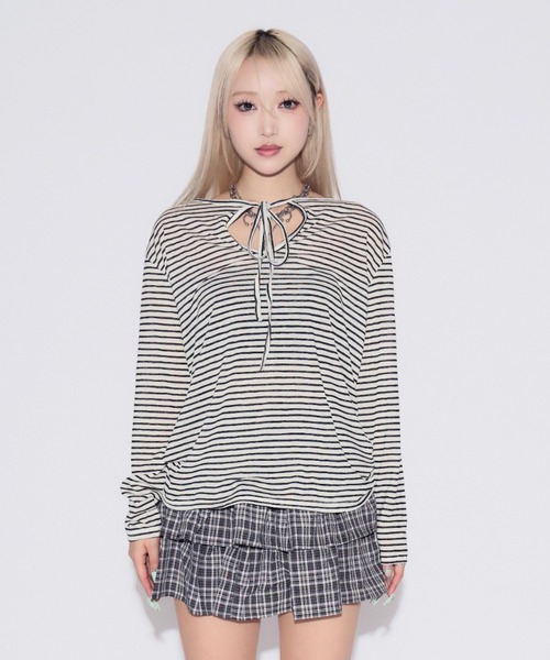 tinkerend(ティンカーエンド)の「Sheer Border Ribbon Blouse / シアーリボン付きブラウス(Tシャツ/カットソー・レディース・ブラック/ライトピンク・FREE)」の3枚目の写真