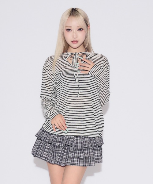 tinkerend(ティンカーエンド)の「Sheer Border Ribbon Blouse / シアーリボン付きブラウス(Tシャツ/カットソー・レディース・ブラック/ライトピンク・FREE)」の4枚目の写真