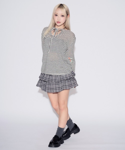 tinkerend(ティンカーエンド)の「Sheer Border Ribbon Blouse / シアーリボン付きブラウス(Tシャツ/カットソー・レディース・ブラック/ライトピンク・FREE)」の7枚目の写真