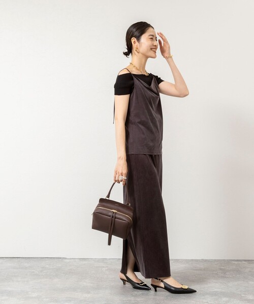 NOLLEY’S Sophi（ノーリーズソフィ）の「【BECシリーズ】ウォッシャブルキュプラサテンジャージーキャミ（Tシャツ/カットソー・レディース・ダークブラウン/ブラック・38）」の21枚目の写真