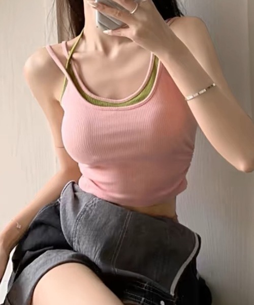 meJane（ミージェーン）の「カップ付き レイヤードライク 配色デザインキャミソール（キャミソール・レディース・ネイビー/ピンク/ブラック・FREE）」の16枚目の写真