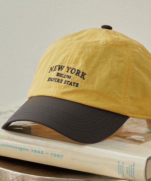 Chick(チック)の「2-Tone NEWYORK Baseball Cap / 2トーン NEWYORK ベースボールキャップ カーブバイザー レディース 2026年夏 夏服(キャップ・レディース・ホワイト/ブラック/ベージュ/ネイビー/イエロー・FREE)」の5枚目の写真