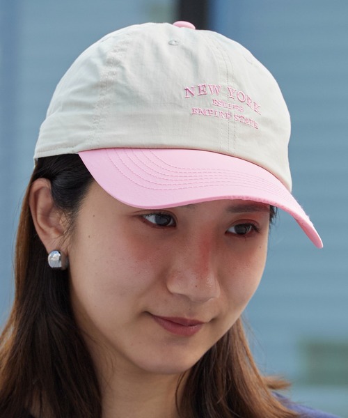Chick(チック)の「2-Tone NEWYORK Baseball Cap / 2トーン NEWYORK ベースボールキャップ カーブバイザー レディース 2026年夏 夏服(キャップ・レディース・ホワイト/ブラック/ベージュ/ネイビー/イエロー・FREE)」の17枚目の写真