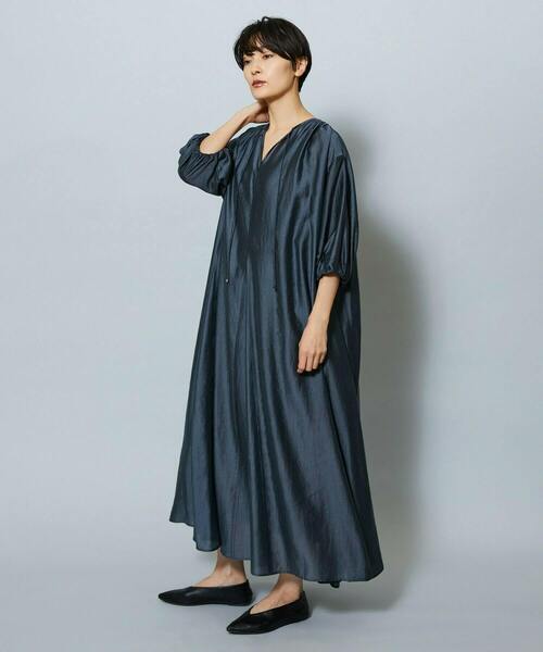 MOGA(モガ)の「シャイニーローンタンブラーAラインシルエットワンピース(ワンピース・レディース・チャコールグレー/パープル・2)」の5枚目の写真