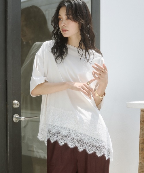 hunch(ハンチ)の「コンパクトスムース アシメレースドッキングトップス(Tシャツ/カットソー・レディース・アイボリー/ダークカーキ/ブラック・FREE)」の1枚目の写真