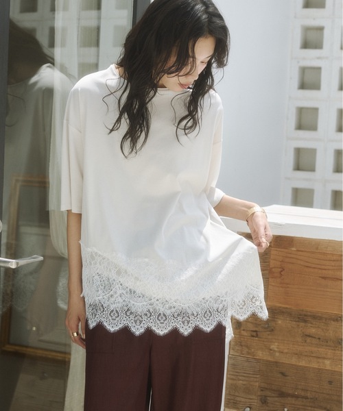 hunch(ハンチ)の「コンパクトスムース アシメレースドッキングトップス(Tシャツ/カットソー・レディース・アイボリー/ダークカーキ/ブラック・FREE)」の8枚目の写真