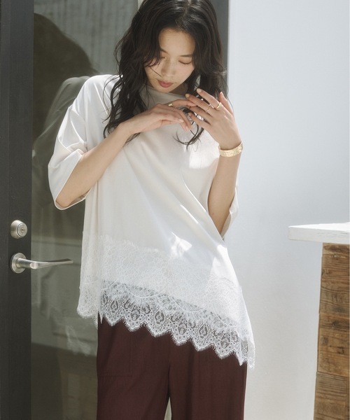 hunch(ハンチ)の「コンパクトスムース アシメレースドッキングトップス(Tシャツ/カットソー・レディース・アイボリー/ダークカーキ/ブラック・FREE)」の9枚目の写真