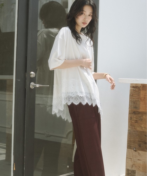 hunch(ハンチ)の「コンパクトスムース アシメレースドッキングトップス(Tシャツ/カットソー・レディース・アイボリー/ダークカーキ/ブラック・FREE)」の10枚目の写真