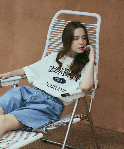 WEDNESDAYOASISFORWOMEN(ウェンズデー オアシス フォー ウーマン)の「W/シグニチャーオーバーサイズ半袖Tシャツ (6色)(Tシャツ/カットソー・レディース・ブルー/グリーン/アイボリー/ネイビー/グレー/ブラック・MEDIUM/LARGE)」の9枚目の写真