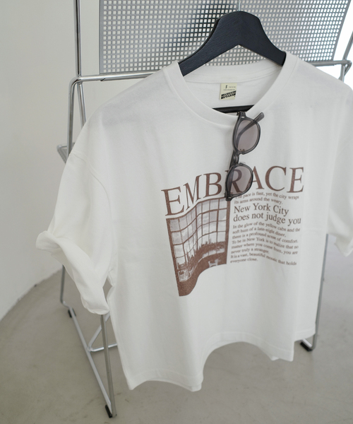 SCREEN STARS(スクリーンスターズ)の「《追加》SCREEN STARS SLOBE別注 ショートニュースペーパーTEE(Tシャツ/カットソー・レディース・ピンク/ホワイト・FREE)」の3枚目の写真