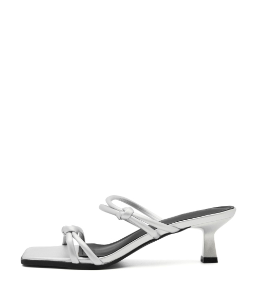 SPUR(シュプール)の「ロッサンツイステッドストラップミュールサンダル 6.2cm -US9059 (3カラー)(サンダル・レディース・ブラック/ベージュ/シルバー・22.5cm/23cm/23.5cm/24cm/24.5cm/25cm)」の18枚目の写真