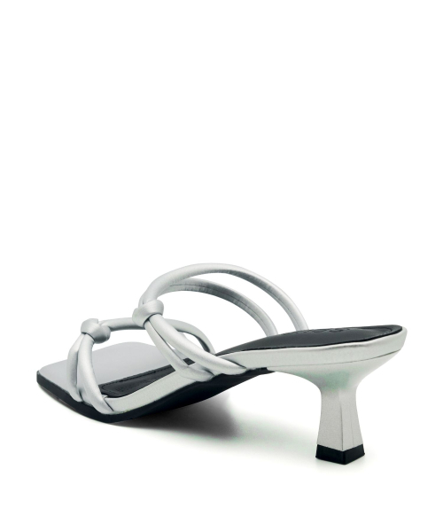 SPUR(シュプール)の「ロッサンツイステッドストラップミュールサンダル 6.2cm -US9059 (3カラー)(サンダル・レディース・ブラック/ベージュ/シルバー・22.5cm/23cm/23.5cm/24cm/24.5cm/25cm)」の21枚目の写真