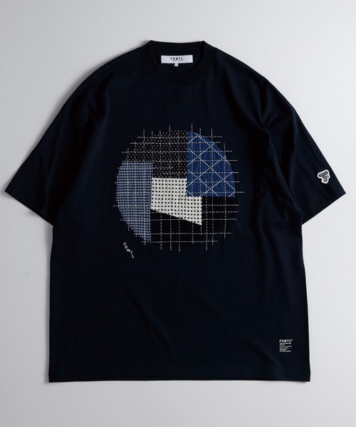 FDMTL(ファンダメンタル)の「FDMTL/ファンダメンタル/CIRCLE SASHIKO TEE(Tシャツ/カットソー・メンズ・ホワイト/ネイビー・4/3/2/1)」の2枚目の写真
