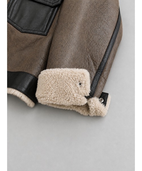 THE TOKYO(ザトウキョウ)の「【KENZO/ケンゾー】SHEARLING TRUCKER JACKET(ムートンコート・メンズ・ダークブラウン・MEDIUM/LARGE/X-LARGE)」の5枚目の写真