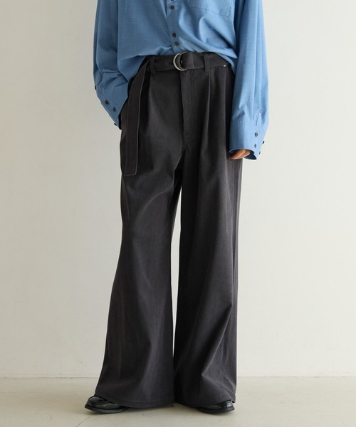 PBLIM(ページボーイリム)の「《UNISEX》コーデュロイベルトパンツ(その他パンツ・レディース・クリーム/チャコールグレー・LARGE/MEDIUM)」の4枚目の写真