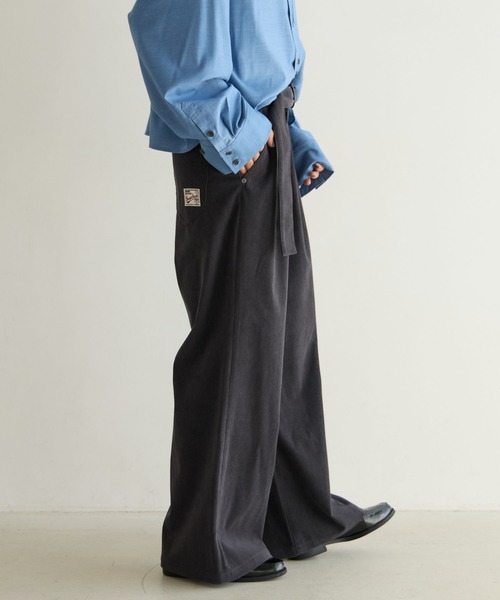 PBLIM(ページボーイリム)の「《UNISEX》コーデュロイベルトパンツ(その他パンツ・レディース・クリーム/チャコールグレー・LARGE/MEDIUM)」の5枚目の写真