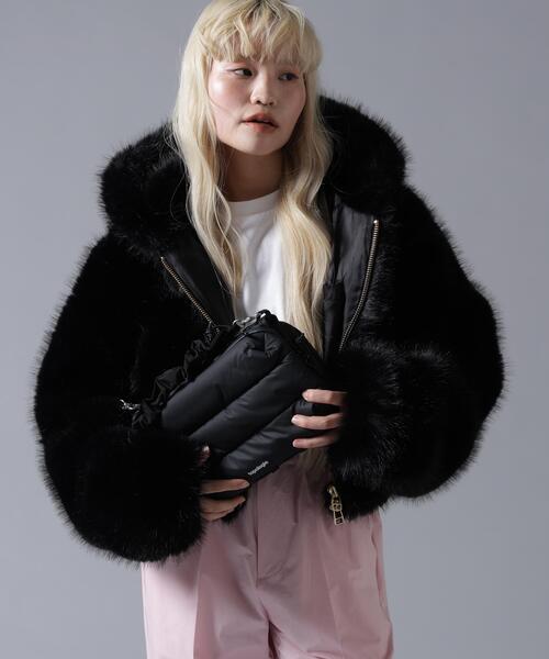 BEAVER(ビーバー)の「B omnivore/ビーオムニボー ECO FUR HOOD BLOUSON(ブルゾン・レディース・ブラック/グレー・FREE)」の5枚目の写真