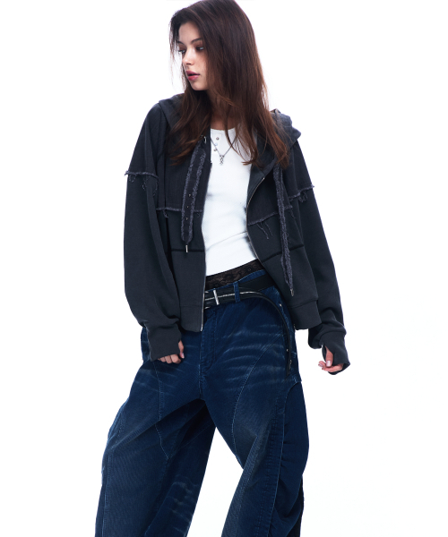 RSSC(アールエスエスシー)の「MIX CROP HOOD ZIPUP - CHARCOAL(パーカー・レディース・その他・1/2)」の5枚目の写真