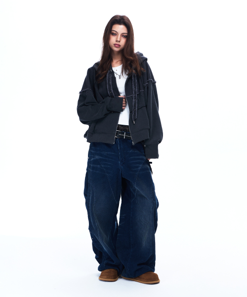RSSC(アールエスエスシー)の「MIX CROP HOOD ZIPUP - CHARCOAL(パーカー・レディース・その他・1/2)」の6枚目の写真