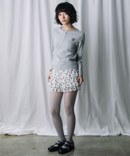 ALAND(エーランド)の「【UNISEX】ALAND×UMBRO/アソートヘンリーネックカットソー(Tシャツ/カットソー・レディース・オフホワイト/ブラック/グレー/ブルー・LARGE/SMALL)」の20枚目の写真