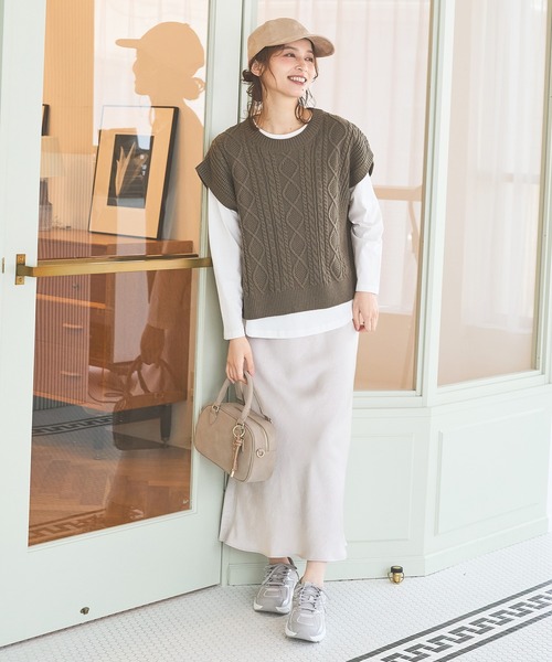 Honeys(ハニーズ)の「Tシャツ付ニットベスト(ニット/セーター・レディース・カーキ/ベージュ系その他2/オレンジ/ネイビー・S/L/LL/M)」の6枚目の写真