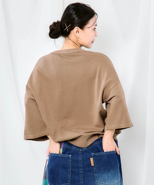 ScoLar(スカラー)の「163622:スカラーちゃん ピグメント染めプルオーバー(Tシャツ/カットソー・レディース・ブラウン/チャコールグレー・M)」の4枚目の写真