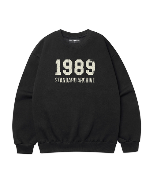 1989STANDARD(1989スタンダード)の「ヴィンテージロゴ スウェット (STMSTD-0252)(スウェット・メンズ・ブラック/バーガンディー/ネイビー/ダークグレー/ライトグレー/オートミール・MEDIUM/LARGE/X-LARGE)」の1枚目の写真