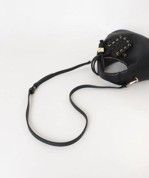GANNI（ガニー）の「GANNI　HOBO MINI GRAINED（ショルダーバッグ・レディース・ブラック・-）」の2枚目の写真