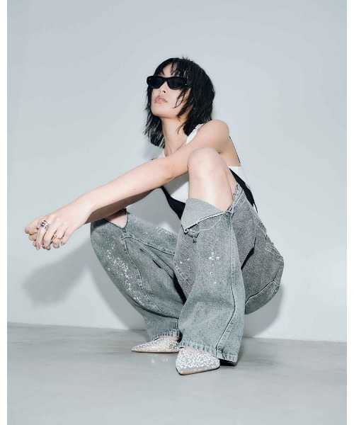 THINGS THAT MATTER(シングス ザット マター)の「SPARKLE DENIM PANTS/スパークルデニムパンツ(デニムパンツ・レディース・ブルー/ブラック・1/2)」の4枚目の写真