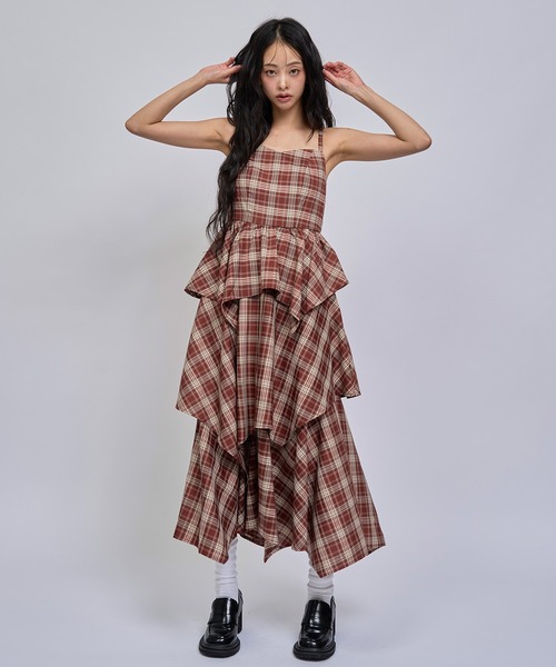 REDYAZEL(レディアゼル)の「チェックキャミソールティアードロングワンピース(ワンピース・レディース・ブラウン系その他/レッド系その他/ブルー系その他・FREE)」の13枚目の写真