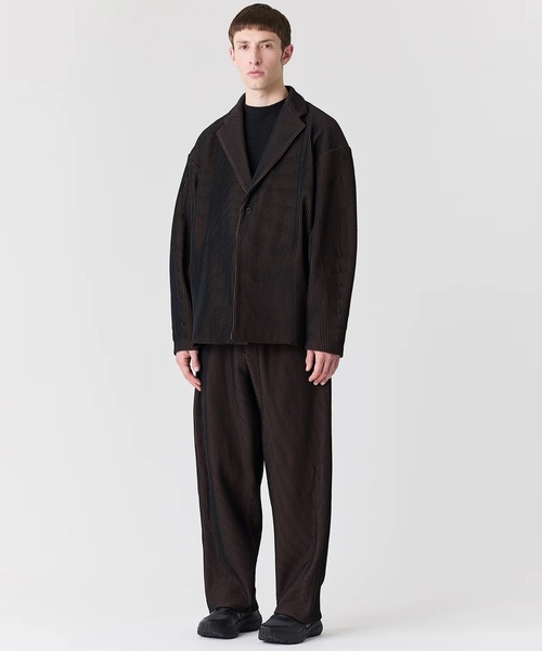 CFCL(シーエフシーエル)の「【CFCL】HYPHA TAILORED COCOON JACKET(テーラードジャケット・メンズ・ブラウン/ブラック・5/3)」の5枚目の写真