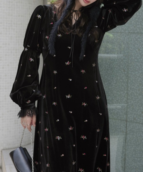 WILLFULLY(ウィルフリー)の「floral embroidery velor OP(ワンピース・レディース・ブラック/ブラウン・FREE)」の10枚目の写真