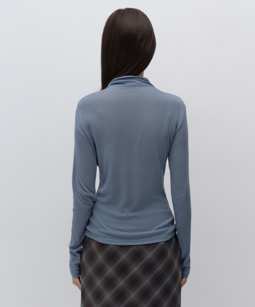 MUSINSA STANDARD WOMAN（ムシンサスタンダードウーマン）の「ウィメンズシアウールテンセルタートルネック長袖Tシャツ[ペイルブルー]（Tシャツ/カットソー・レディース・その他・SMALL/MEDIUM/LARGE/X-SMALL）」の3枚目の写真