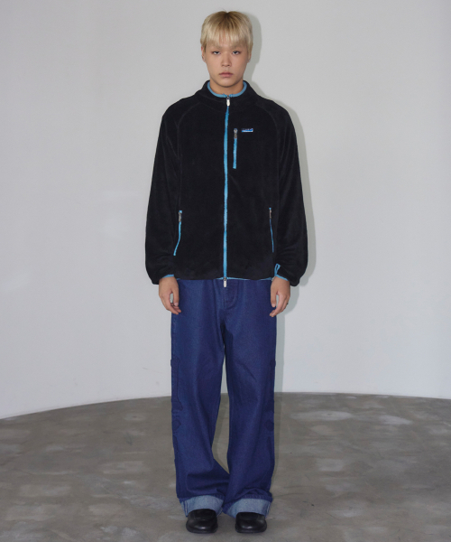 TRAVEL(トラベル)の「POLAR ボアジャケット HAIネック ブラック(その他アウター・レディース・その他・SMALL/MEDIUM/LARGE)」の2枚目の写真