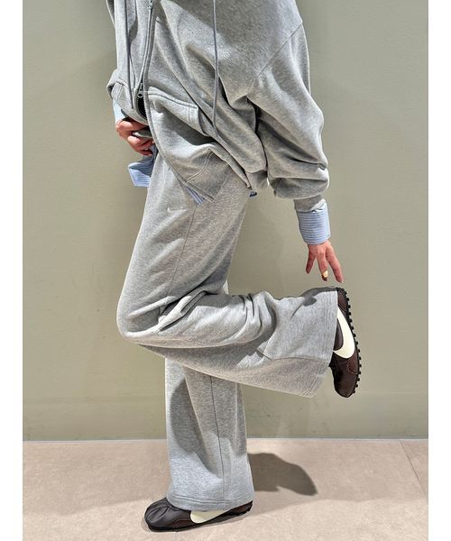emmi(エミ)の「【NIKE】Studio Fleece Lightweight "French Terry" Women's Mid-Rise Wide-Leg Pants(その他パンツ・レディース・グレー・M/S)」の6枚目の写真