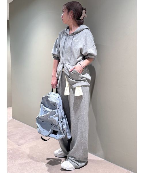 emmi(エミ)の「【NIKE】Studio Fleece Lightweight "French Terry" Women's Mid-Rise Wide-Leg Pants(その他パンツ・レディース・グレー・M/S)」の3枚目の写真