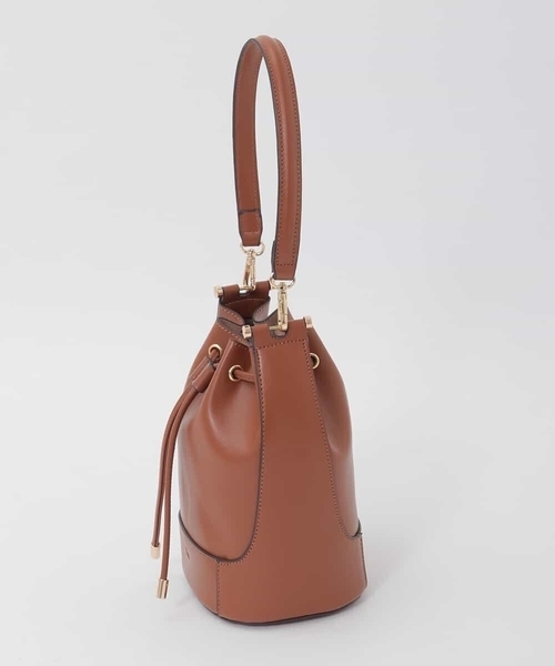 MK MICHEL KLEIN（エムケーミッシェルクラン）の「[2way]バケツ型巾着バッグ（ショルダーバッグ・レディース・サンドベージュ/ブラック・38）」の4枚目の写真