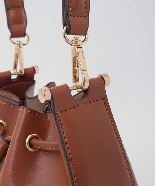 MK MICHEL KLEIN（エムケーミッシェルクラン）の「[2way]バケツ型巾着バッグ（ショルダーバッグ・レディース・サンドベージュ/ブラック・38）」の7枚目の写真