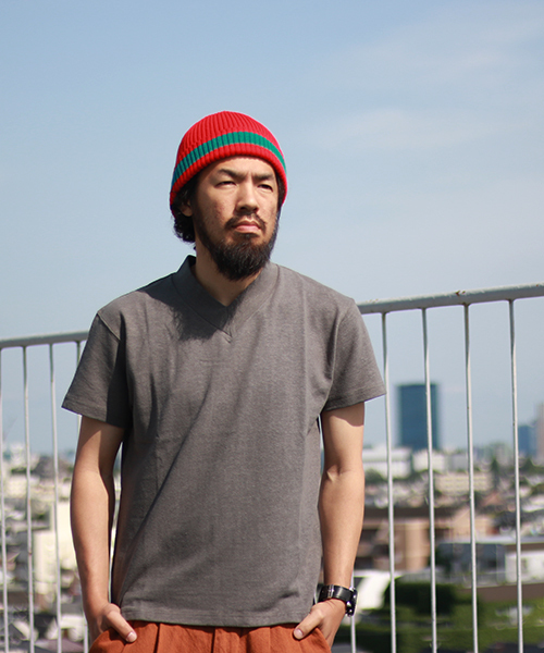 NATAL DESIGN(ネイタルデザイン)の「【ネイタルデザイン】Vネック ヘンプティ ヘヴィ-/V-NECK HEMP TEE HEAVY (Tシャツ/カットソー・メンズ・ナチュラル/ネイビー/ブラック/ブルー系その他/ブラック系その他/バイオレット/グリーン・MEDIUM/X-SMALL/SMALL/LARGE/X-LARGE)」の2枚目の写真