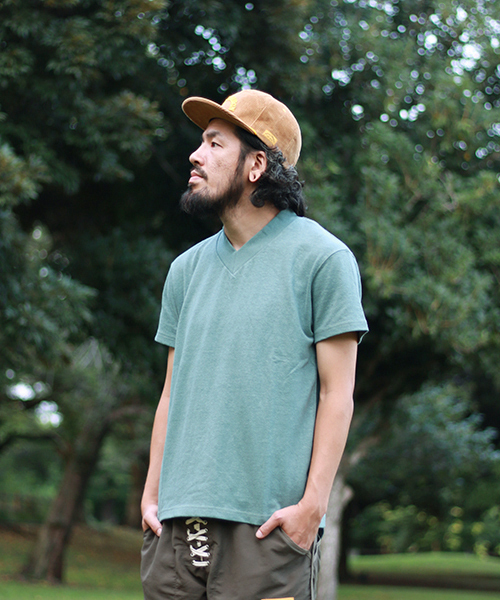 NATAL DESIGN(ネイタルデザイン)の「【ネイタルデザイン】Vネック ヘンプティ ヘヴィ-/V-NECK HEMP TEE HEAVY(Tシャツ/カットソー・メンズ・バイオレット/グリーン/ブラック/ナチュラル/ブルー系その他/ブラック系その他/ネイビー/レモンイエロー/グリーン系その他・LARGE/SMALL/MEDIUM/X-SMALL/X-LARGE)」の17枚目の写真
