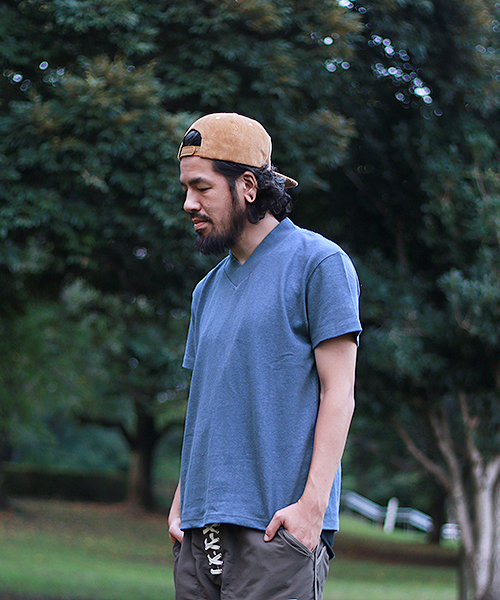NATAL DESIGN(ネイタルデザイン)の「【ネイタルデザイン】Vネック ヘンプティ ヘヴィ-/V-NECK HEMP TEE HEAVY(Tシャツ/カットソー・メンズ・バイオレット/グリーン/ブラック/ナチュラル/ブルー系その他/ブラック系その他/ネイビー/レモンイエロー/グリーン系その他・LARGE/SMALL/MEDIUM/X-SMALL/X-LARGE)」の21枚目の写真