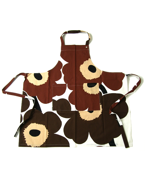marimekko（マリメッコ）の「PIENI UNIKKO / Apron（エプロン・レディース・ダークブルー/ブルー系その他/オレンジ系その他/レッド系その他/ライラック/イエロー/ブルー/グリーン/イエロー×グレー/レッド/サックスブルー/カーキ/ブラウン/パープル/ブラック/ホワイト/ライトブルー/ワインレッド/ピンク/モスグリーン/ダークグリーン/ネイビー/ボルドー/オレンジ/スカイブルー/ホワイト系その他・FREE）」の5枚目の写真