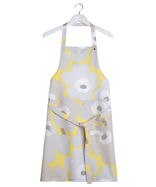 marimekko（マリメッコ）の「PIENI UNIKKO / Apron（エプロン・レディース・ダークブルー/ブルー系その他/オレンジ系その他/レッド系その他/ライラック/イエロー/ブルー/グリーン/イエロー×グレー/レッド/サックスブルー/カーキ/ブラウン/パープル/ブラック/ホワイト/ライトブルー/ワインレッド/ピンク/モスグリーン/ダークグリーン/ネイビー/ボルドー/オレンジ/スカイブルー/ホワイト系その他・FREE）」の20枚目の写真