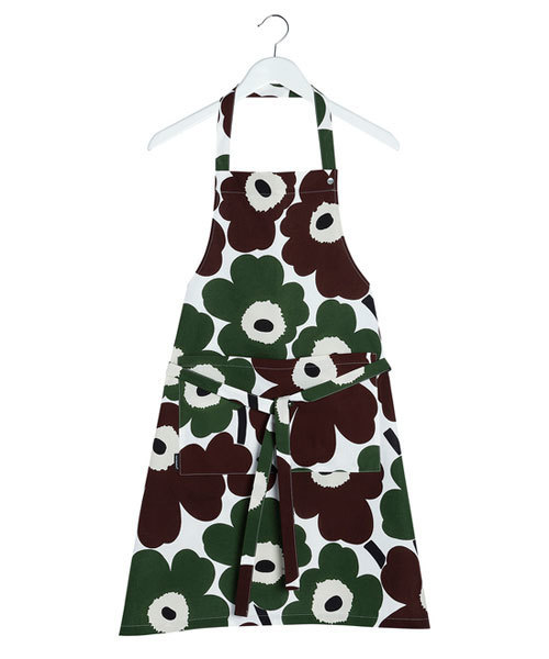 marimekko（マリメッコ）の「PIENI UNIKKO / Apron（エプロン・レディース・ダークブルー/ブルー系その他/オレンジ系その他/レッド系その他/ライラック/イエロー/ブルー/グリーン/イエロー×グレー/レッド/サックスブルー/カーキ/ブラウン/パープル/ブラック/ホワイト/ライトブルー/ワインレッド/ピンク/モスグリーン/ダークグリーン/ネイビー/ボルドー/オレンジ/スカイブルー/ホワイト系その他・FREE）」の9枚目の写真