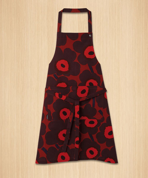 marimekko（マリメッコ）の「PIENI UNIKKO / Apron（エプロン・レディース・ダークブルー/ブルー系その他/オレンジ系その他/レッド系その他/ライラック/イエロー/ブルー/グリーン/イエロー×グレー/レッド/サックスブルー/カーキ/ブラウン/パープル/ブラック/ホワイト/ライトブルー/ワインレッド/ピンク/モスグリーン/ダークグリーン/ネイビー/ボルドー/オレンジ/スカイブルー/ホワイト系その他・FREE）」の22枚目の写真