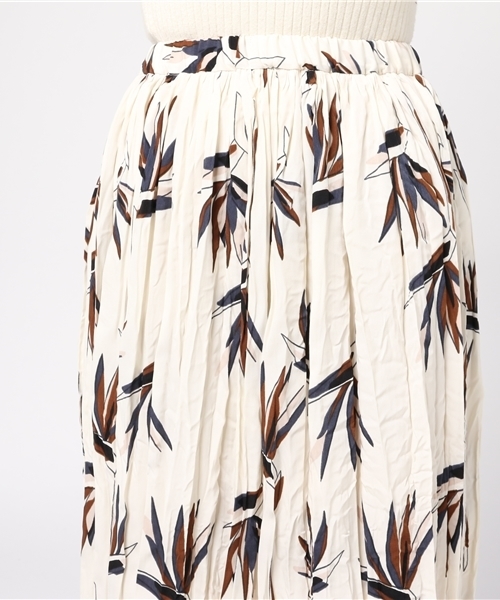 DouDou（ドゥドゥ）の「プリントギャザースカート（スカート・レディース・ホワイト/キャメル・FREE）」の6枚目の写真