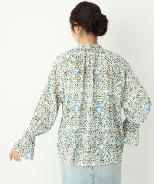 A part by（アパートバイ）の「ヨウリュウフラワーフレアブラウス 749744 （シャツ/ブラウス・レディース・ネイビー/ホワイト・FREE）」の7枚目の写真