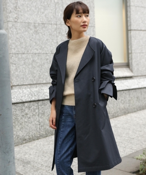 laboratory work(ラボラトリーワーク)の「ノーカラーオーバートレンチコート(その他アウター・レディース・ベージュ/ネイビー・MEDIUM)」の2枚目の写真